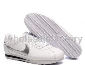 נייקי NIKE נעליים נייקי סניקרס לגבר Nike Sneakers Cortez רפליקה איכות AAA מחיר כולל משלוח דגם 20