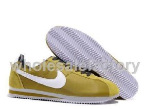 נייקי NIKE נעליים נייקי סניקרס קלאסי לגבר Nike Sneakers Class רפליקה איכות AAA מחיר כולל משלוח דגם 25