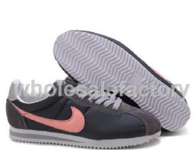 נייקי NIKE נעליים נייקי סניקרס לנשים קלאסי Nike Sneakers Clas רפליקה איכות AAA מחיר כולל משלוח דגם 64
