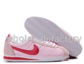 נייקי NIKE נעליים נייקי סניקרס לנשים קלאסי Nike Sneakers Clas רפליקה איכות AAA מחיר כולל משלוח דגם 71