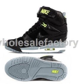 נייקי NIKE נעליים נייקי סניקרס לנשים Nike Sneakers Revolution רפליקה איכות AAA מחיר כולל משלוח דגם 14