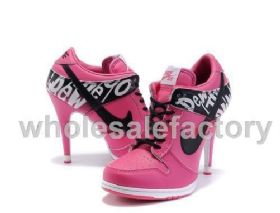 נייקי NIKE נעליים נייקי סניקרס לנשים עקבים Nike Sneakers רפליקה איכות AAA מחיר כולל משלוח דגם 73