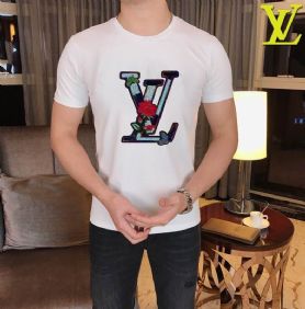 לואי ויטון Louis Vuitton חולצות קצרות טי שירט לגבר רפליקה איכות AAA מחיר כולל משלוח דגם 112