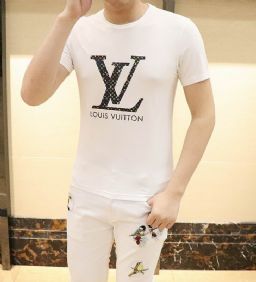 לואי ויטון Louis Vuitton חולצות קצרות טי שירט לגבר רפליקה איכות AAA מחיר כולל משלוח דגם 158