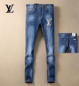 לואי ויטון Louis Vuitton ג'ינסים לגבר רפליקה איכות AAA מחיר כולל משלוח דגם 31